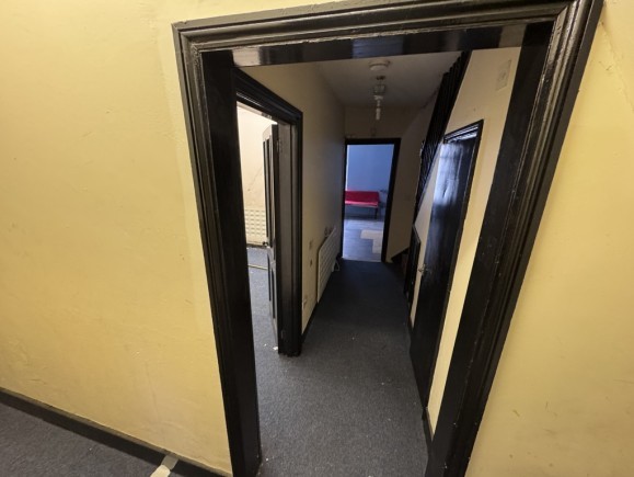 0b6c90ad ebe2 4e16 8d81 21d8973d88f5_web