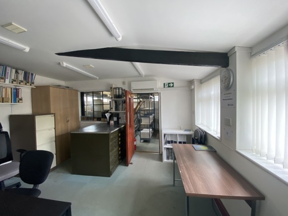 f384bb1d cd50 4eda a7e4 7b2cefb76592_web