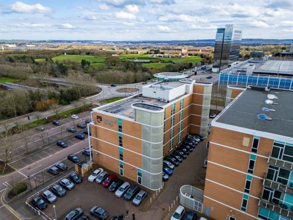 00e7153b 4de3 4871 ae08 6a04b25e6483_web