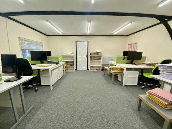 5bc51cd4 cf6f 4926 b016 fbfe8ce409c5_web