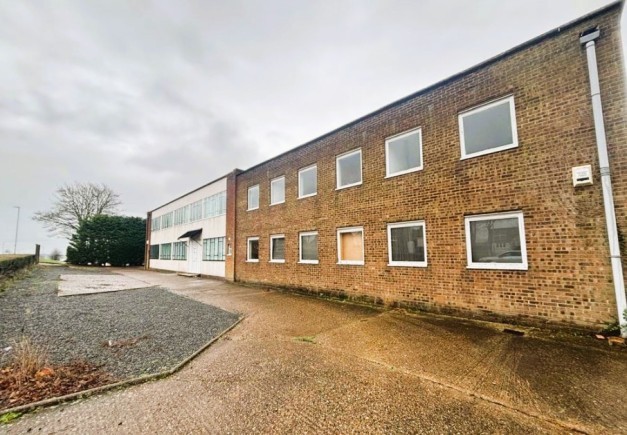 f0c089bf c019 4188 9c44 5af39e9bf527_web