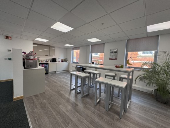 66474d4f b4eb 40f0 a124 c4ad875ee542_web