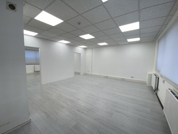 92857477 facb 4f3c b3cc e36a46081888_web