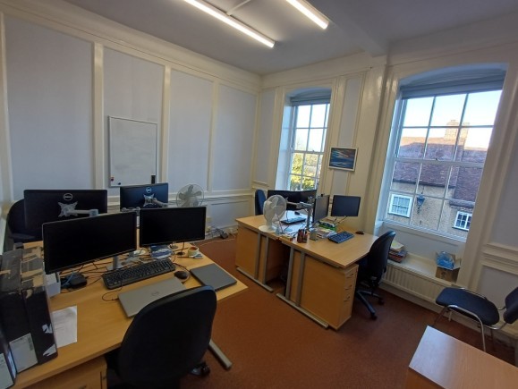 83e07826 04d7 437d 8c31 bacd14bc87fa_web