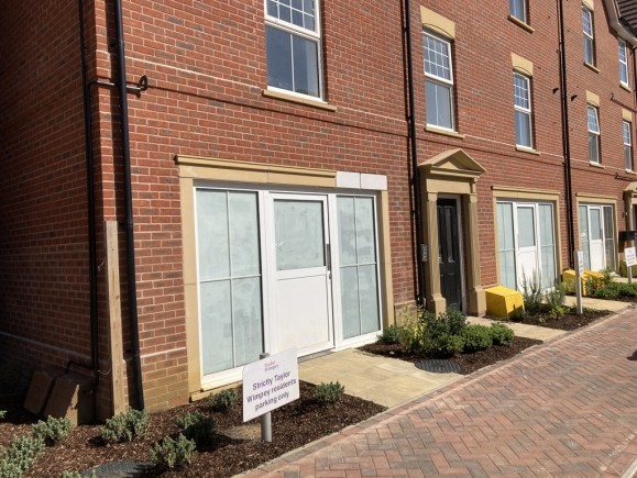 808c82e2 7a5c 4d53 adbb ad1a98c72348_web