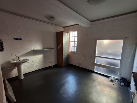 440842db 6560 4211 a89d d7fdff8d04a9_web