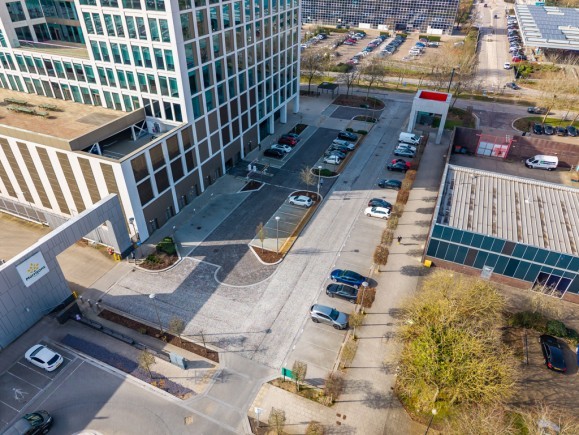 ac43e1fe d6d3 4b1f ae04 652c52e527b1_web