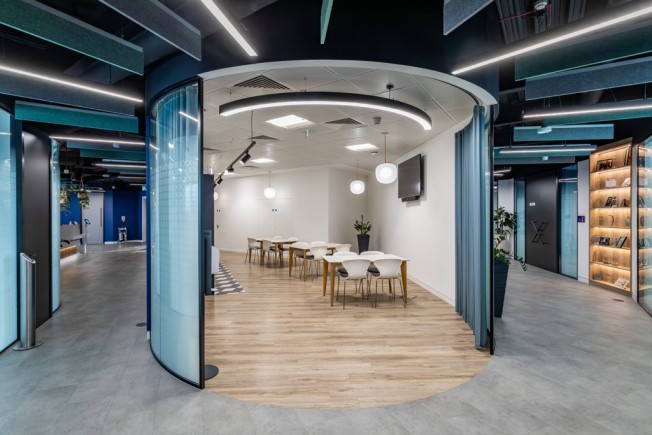 19f1c3b3 d97e 44d9 8873 6b8565870900_web