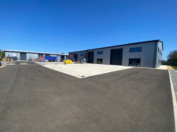 d98b2205 d41a 4a2c 9251 b67813e53a32_web