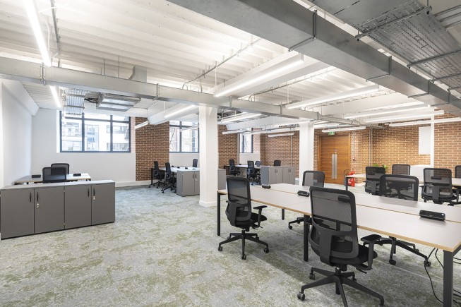 e03a8e20 17ed 4b43 96bc 7a9f3535e657