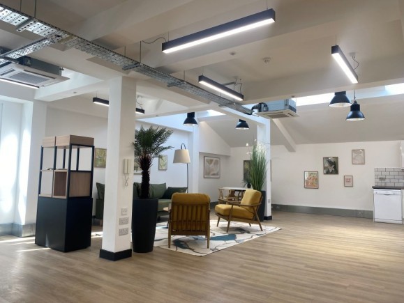 3a3038d3 d2c6 4682 8fe7 a0521d8b879d