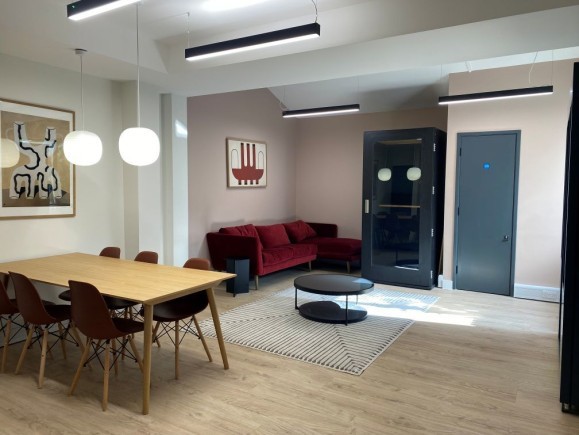 9b8fb613 844a 4462 bbf9 b95a0235cd23