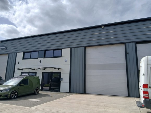 469f5fc5 0802 4d5a bf7e 03d2a6ec01b7_web