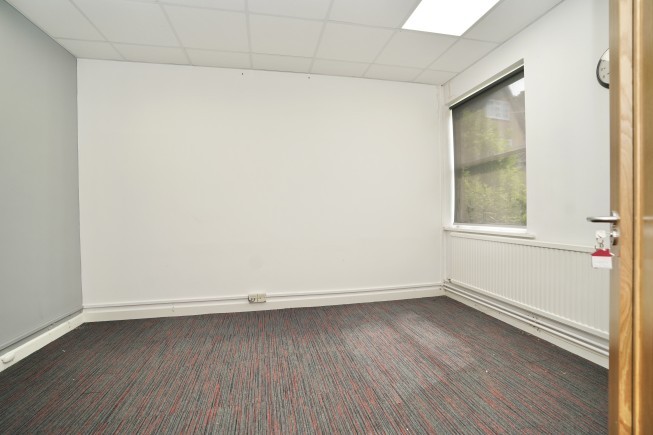 551d6071 6ee0 480a a6dd 9bd6792c772b