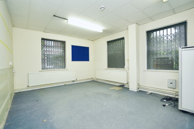 b8090931 43a9 4d19 9ca0 c4b7db904880