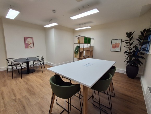 42e5d8fb 2f87 4b42 883f 4472ed7139ae_web