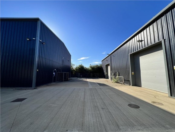 0687db47 75bb 4ef8 943b b10d4aeb7879_web