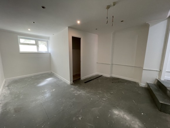 301f17f9 961b 4822 b68f a11bd9d16c09_web