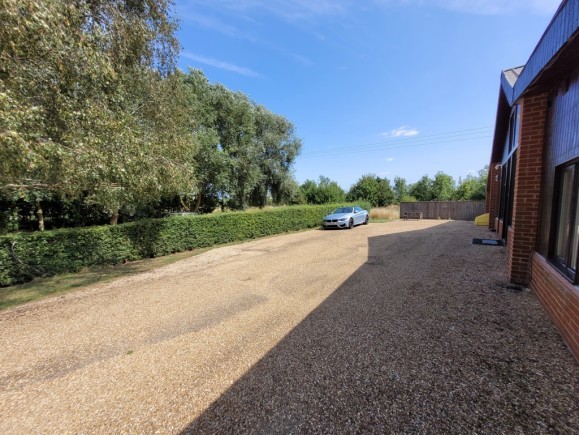 6a22e758 4943 4e92 92f5 cb46c283605c_web