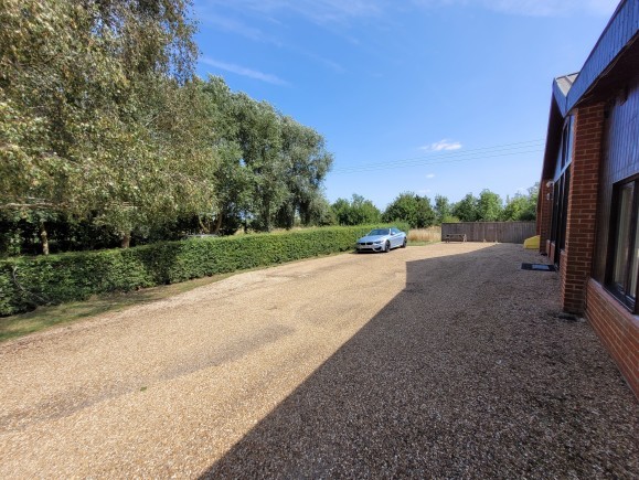 6a22e758 4943 4e92 92f5 cb46c283605c