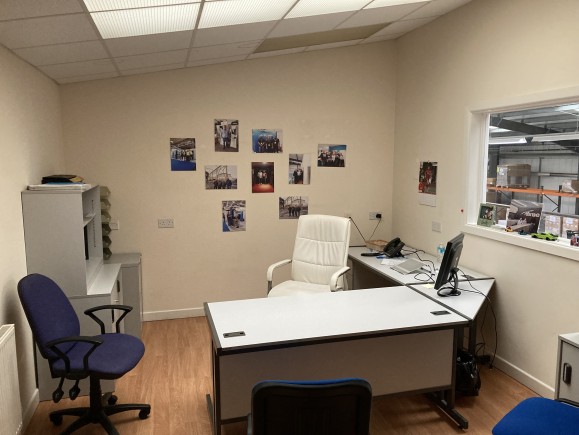 fb9ee36b b41a 41c1 b8be 9ef7e1bc2a36