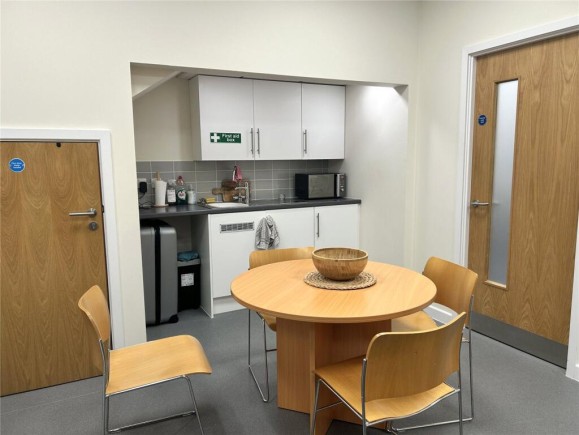 bb231e9b 381b 471e 8830 cfa1dc26c726_web