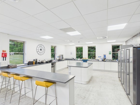 94af1733 151e 4c80 bd8b 6c4dbfa39823