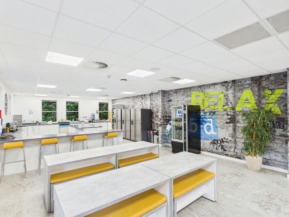 dc18c731 e47b 4ae3 bfaf 13d4c7094fcc