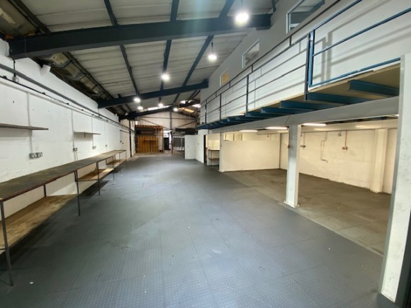 a3205ba2 6f7c 495b 817d 9efb30577060