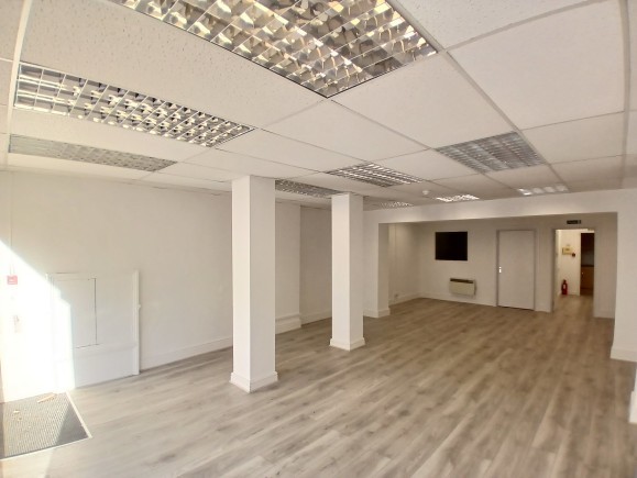 6160bace e3e2 4973 a2c2 6dd7a7db7a7c