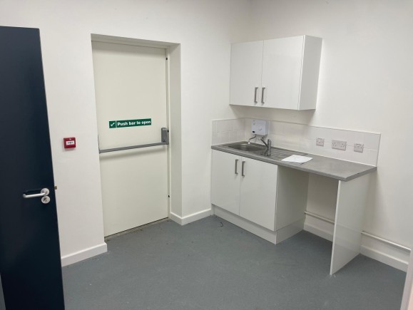 e0c7f065 4617 4c96 aa86 0e338cc050d4