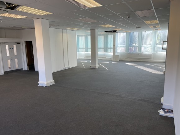 7cde12b7 c7ba 4dd5 bc7c eb9d95371b5f_web