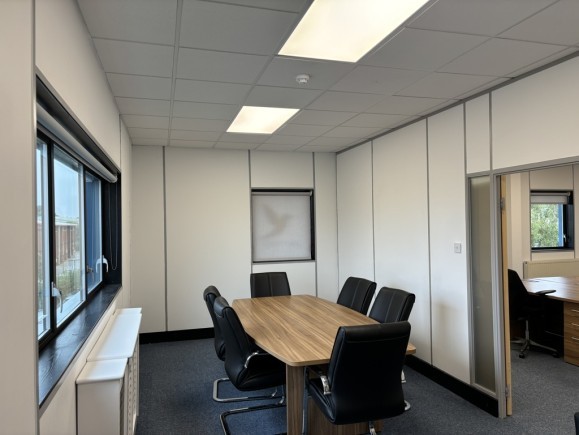 9efe8238 4abd 4203 934d d95f9ffe7373_web