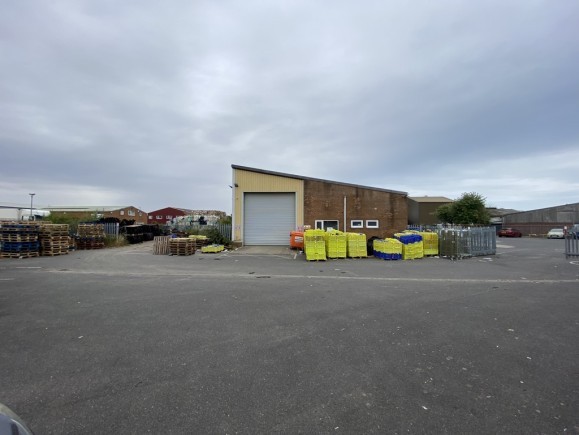 1e9798f2 3697 4ba8 ba61 9270fda79e5d_web