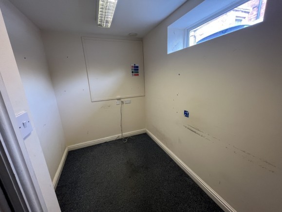 0652a466 56b1 4ec4 9b3e 2400b00c848f_web