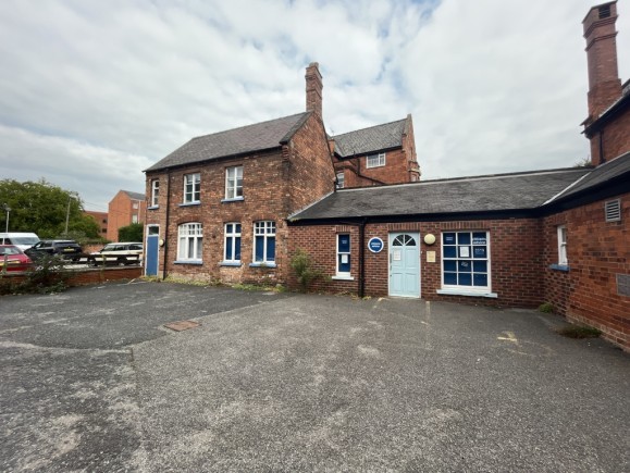 806a7c42 915b 4077 bd0f 096c84fdf3fa_web