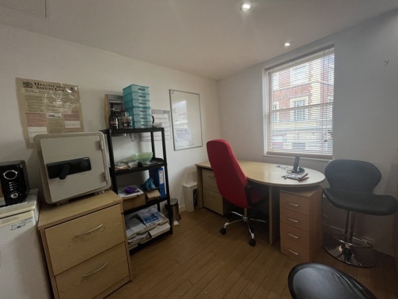 2e59919f 785e 47dc 99a8 2a9f54fa4585_web