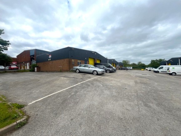 3075b52f c3be 493f 8185 0f96070a9262_web