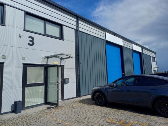 3d380a5e 1739 4c2e 94ca a84231318b9e_web