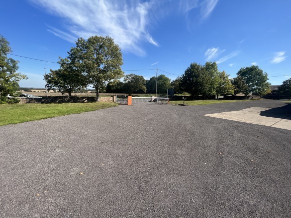 0c5ba3ad dc0e 4602 83b4 1599f8f46dab_web