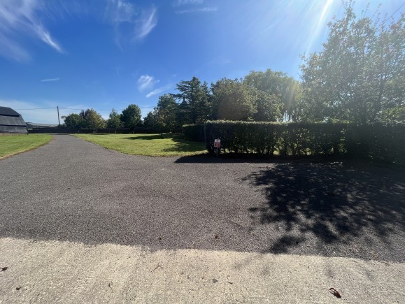 a5768e05 2f13 421a 8c3b 0ad34e135807_web