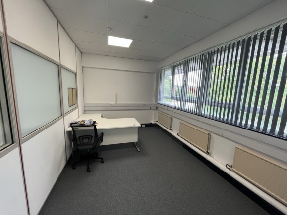 d2498add 7441 4a19 9fa5 20b3e7ff4649_web