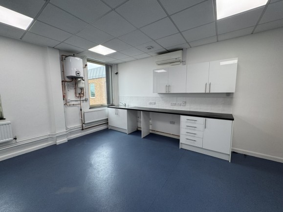 a51e76f8 a13f 420a b20e 350776ba67db_web