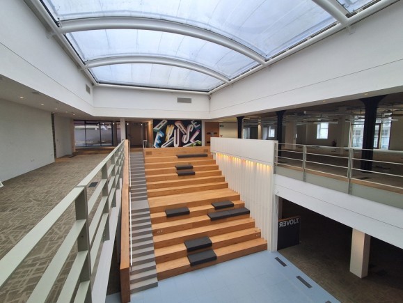 64c8d437 aaf6 4264 a713 0ea0faf0f6eb_web