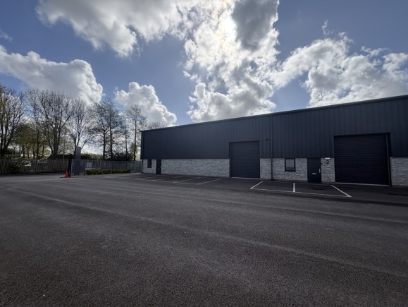 8f9852f1 92cc 40fc aac7 e1e9f0f211f0_web