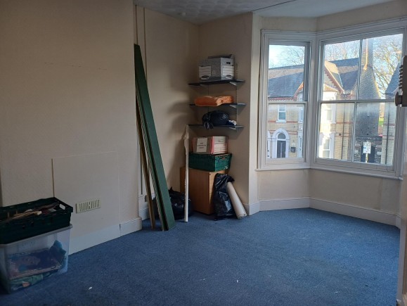 0a9b7d4e 150d 4556 805e e98c17813dd9