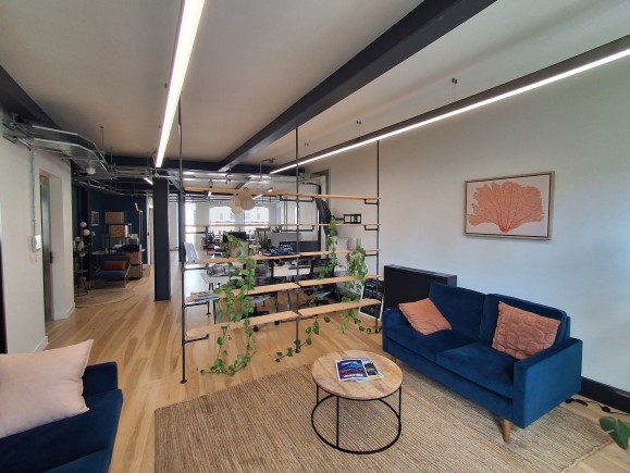 f385a9d8 3d17 425b b409 fb9211d00297