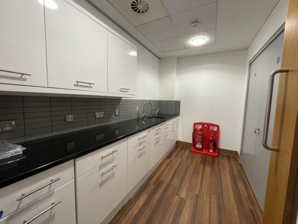 56326a01 c19e 464a 992b 8a3c44e2e7f6_web