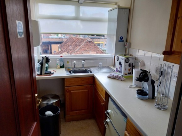 a93e9bd3 2e4a 4db2 8e11 3d852341a145_web