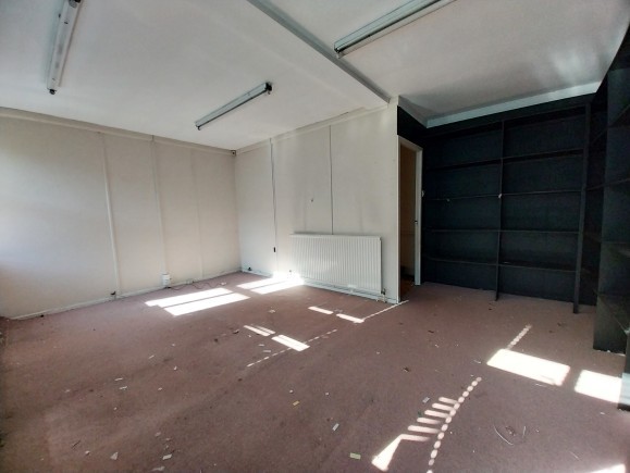 c894076c 070c 4816 b3b5 d4d0c411df2f